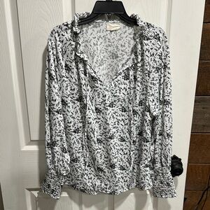 MELLODAY Black and White Ruffled Long Sleeve Blouse (G130)